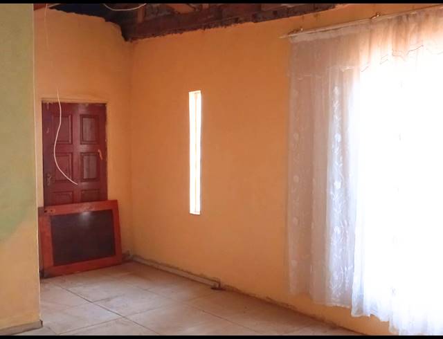 3 BEDROOM HOUSE FOR SALE IN ORANGE FARM
